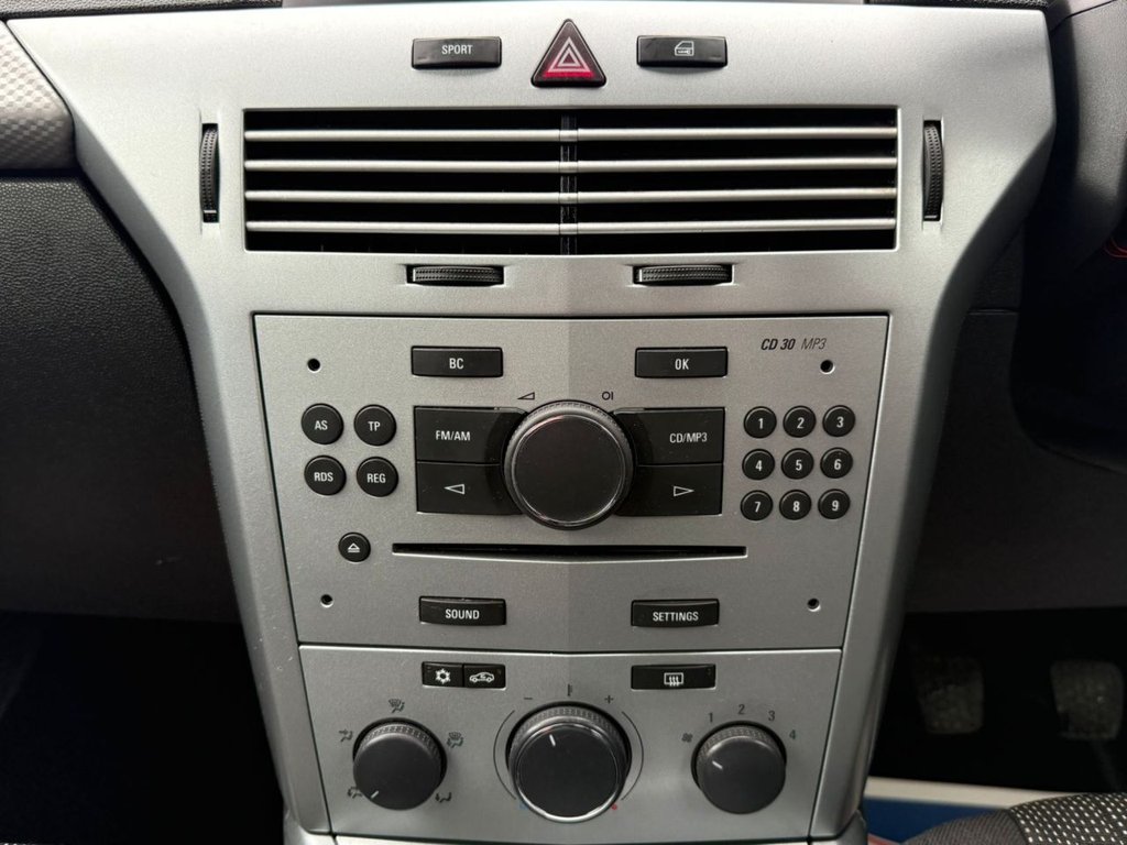 Used Vauxhall Astra 2009 for sale - 77692986: Photo 16