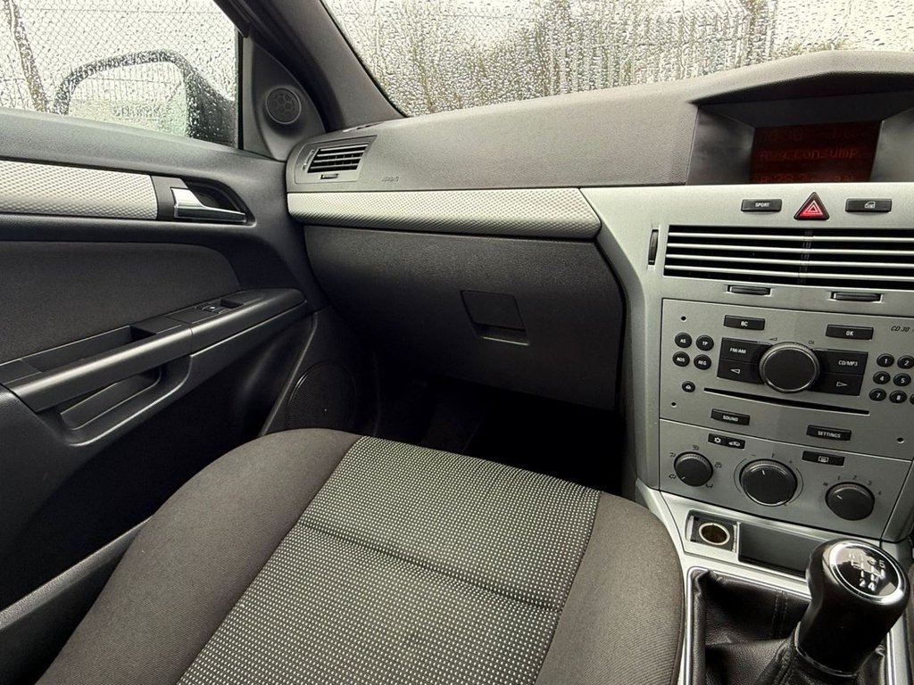 Used Vauxhall Astra 2009 for sale - 77692986: Photo 18