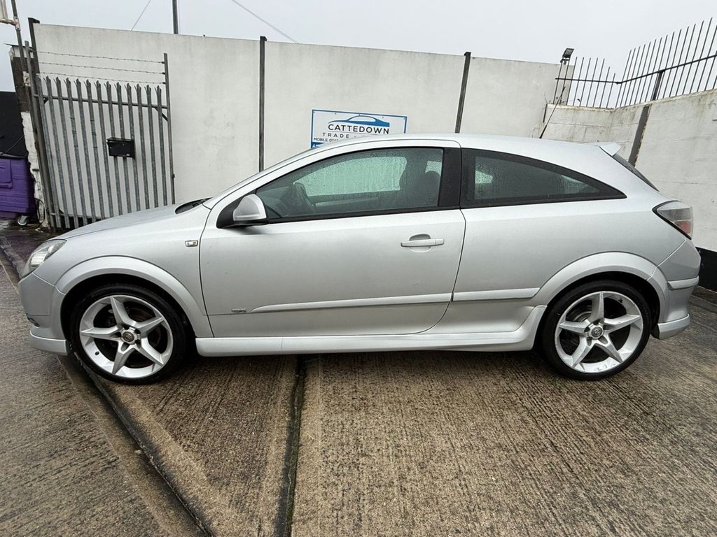 Used Vauxhall Astra 2009 for sale - 77692986: Photo 2