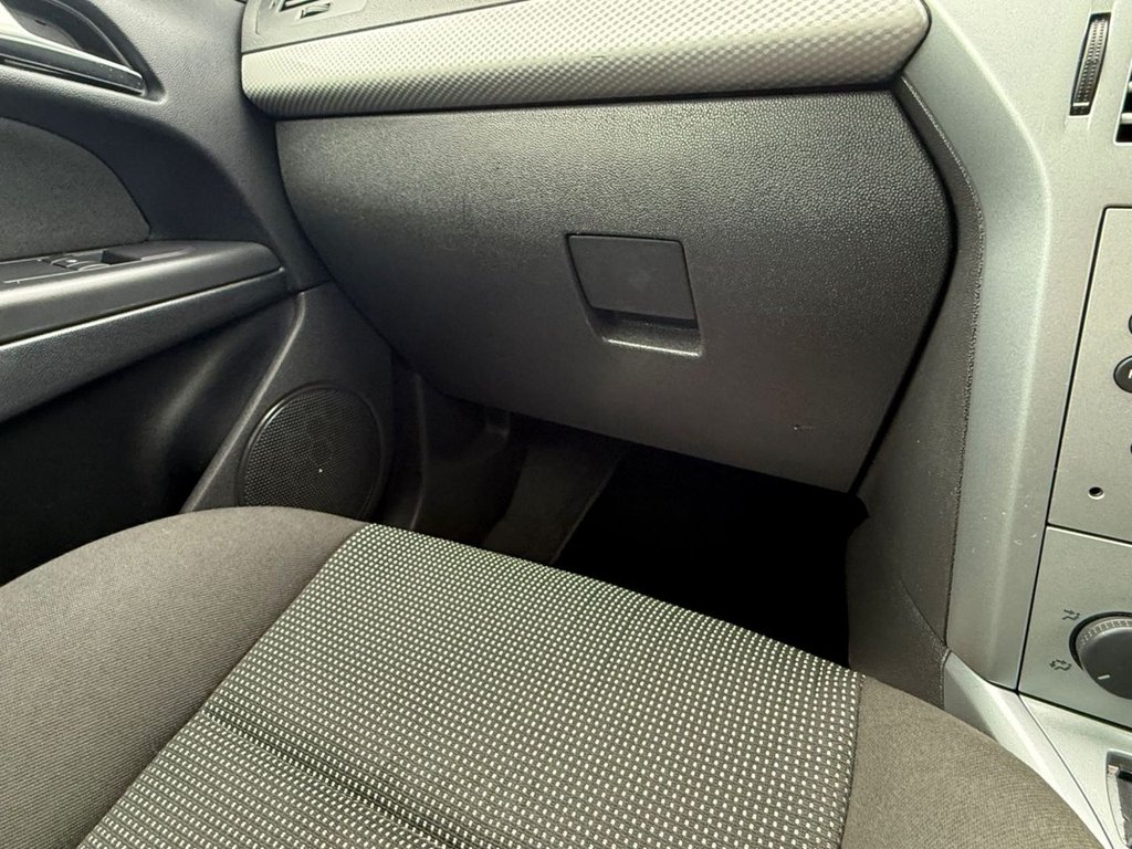 Used Vauxhall Astra 2009 for sale - 77692986: Photo 28