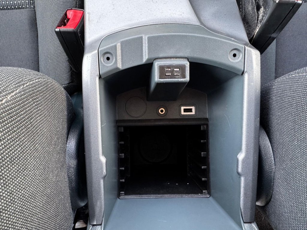 Used Ford C-Max 2014 for sale - 75832624: Photo 22