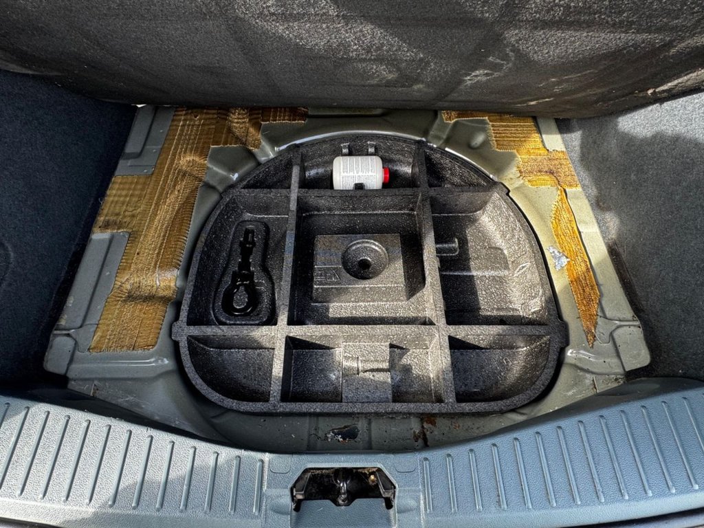 Used Ford C-Max 2014 for sale - 75832624: Photo 8