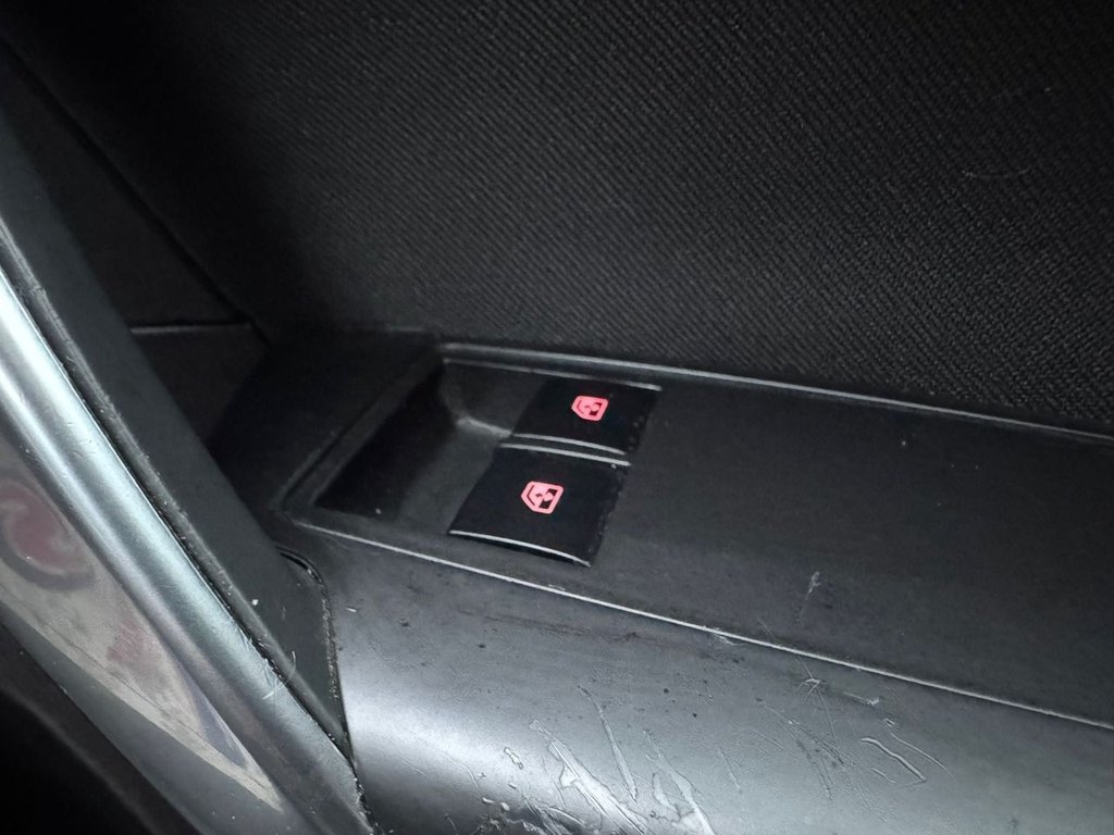 Used Vauxhall Insignia 2011 for sale - 77408288: Photo 33