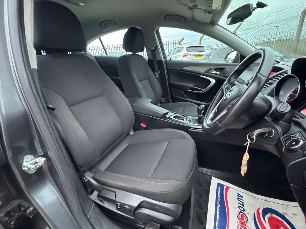 Used Vauxhall Insignia 2011 for sale - 77408288: Photo 37