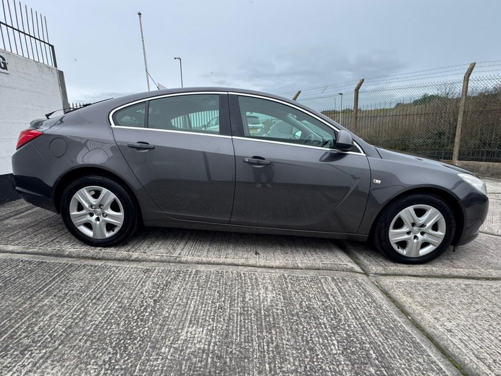 Used Vauxhall Insignia 2011 for sale - 77408288: Photo 9