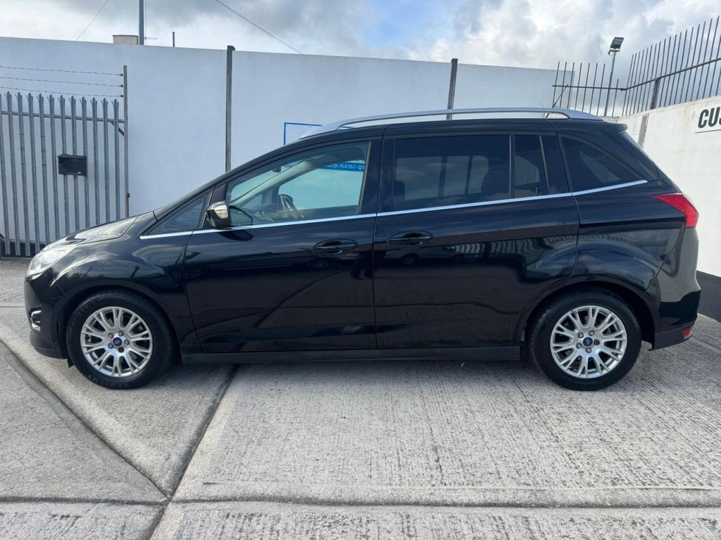 Used Ford Grand C-Max 2011 for sale - 75832447: Photo 2