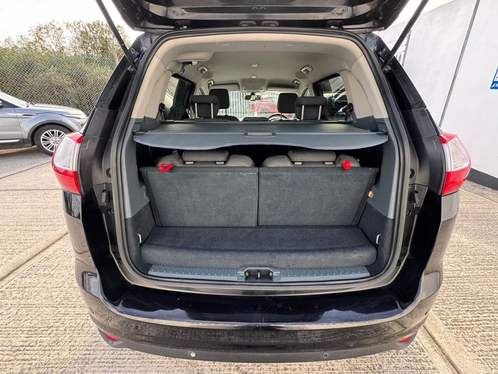 Used Ford Grand C-Max 2011 for sale - 75832447: Photo 5