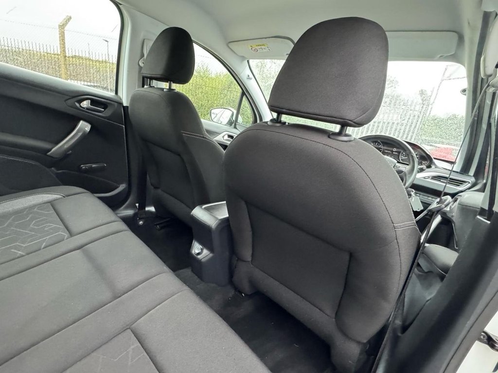 Used Peugeot 2008 2016 for sale - 76604618: Photo 15