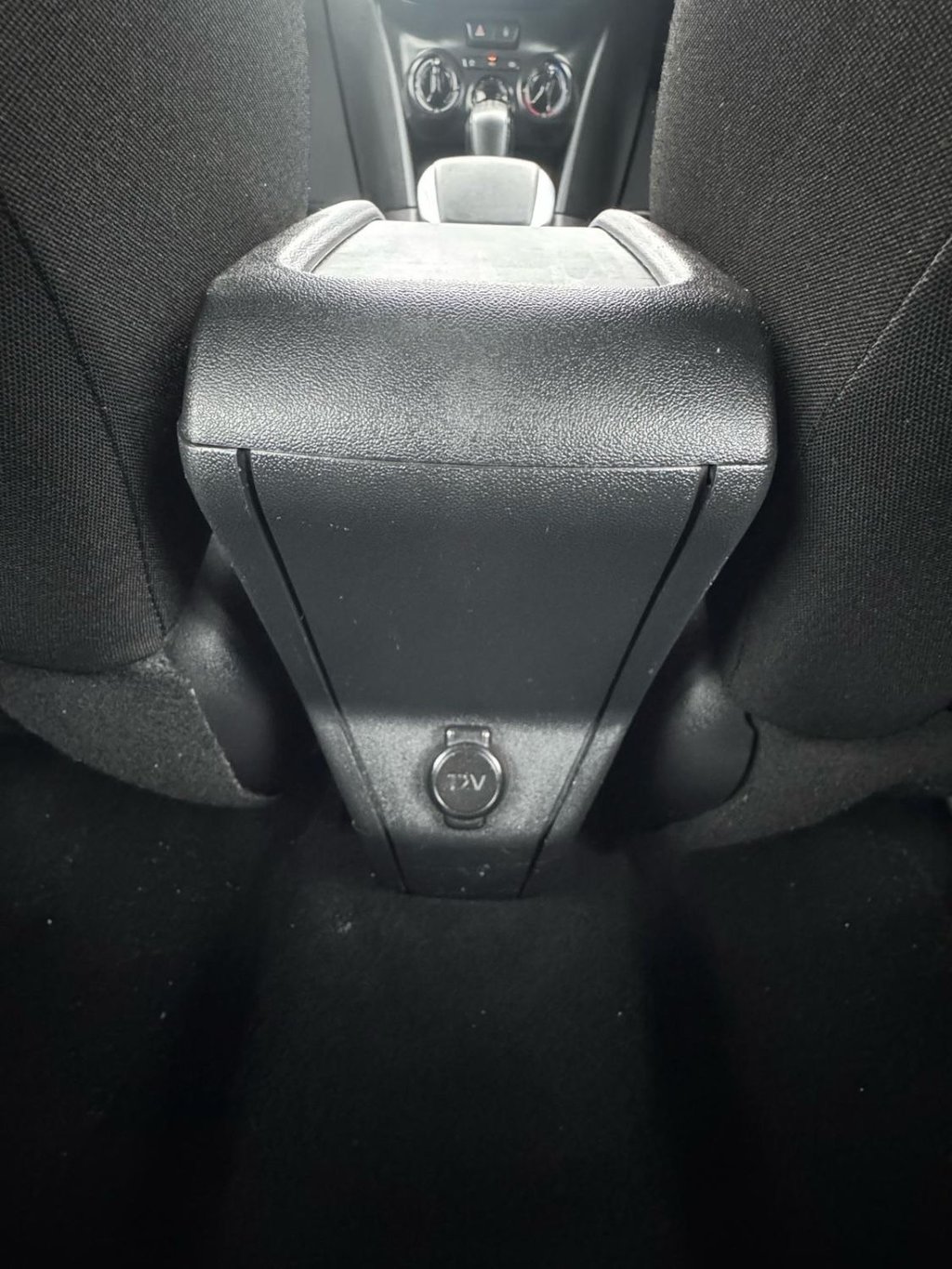 Used Peugeot 2008 2016 for sale - 76604618: Photo 17