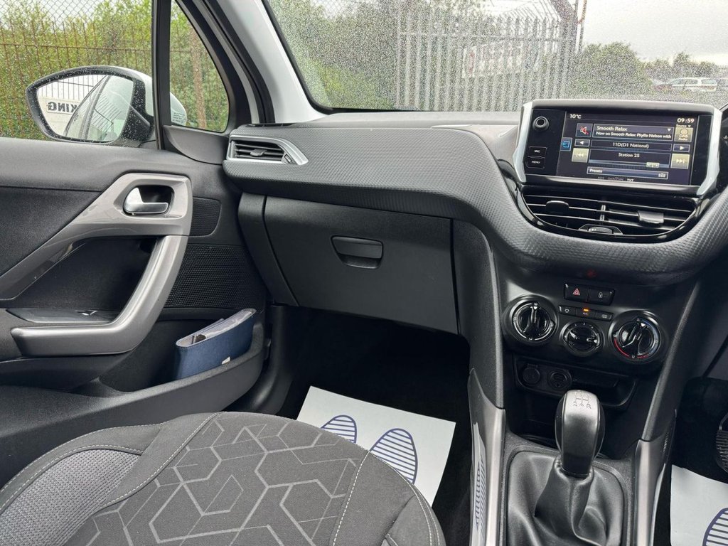 Used Peugeot 2008 2016 for sale - 76604618: Photo 19