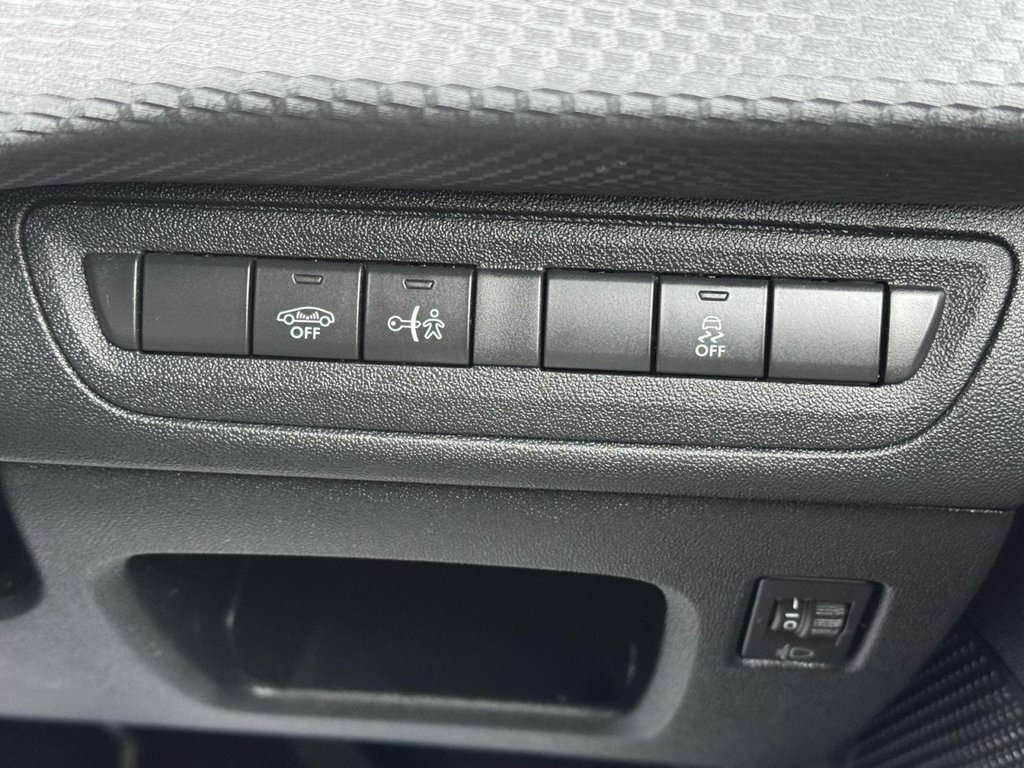 Used Peugeot 2008 2016 for sale - 76604618: Photo 33