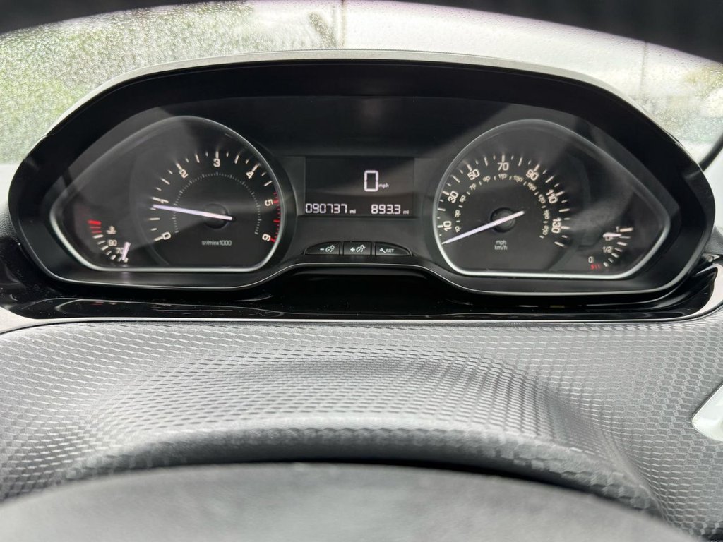 Used Peugeot 2008 2016 for sale - 76604618: Photo 39