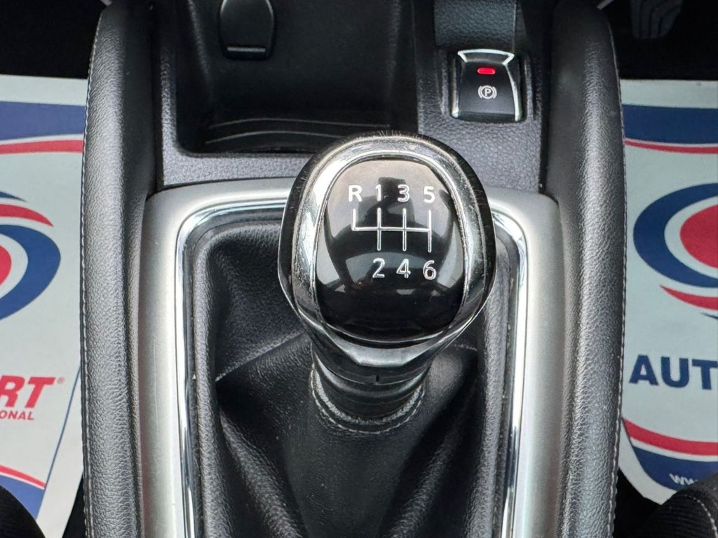 Used Nissan Qashqai 2015 for sale - 76610240: Photo 30