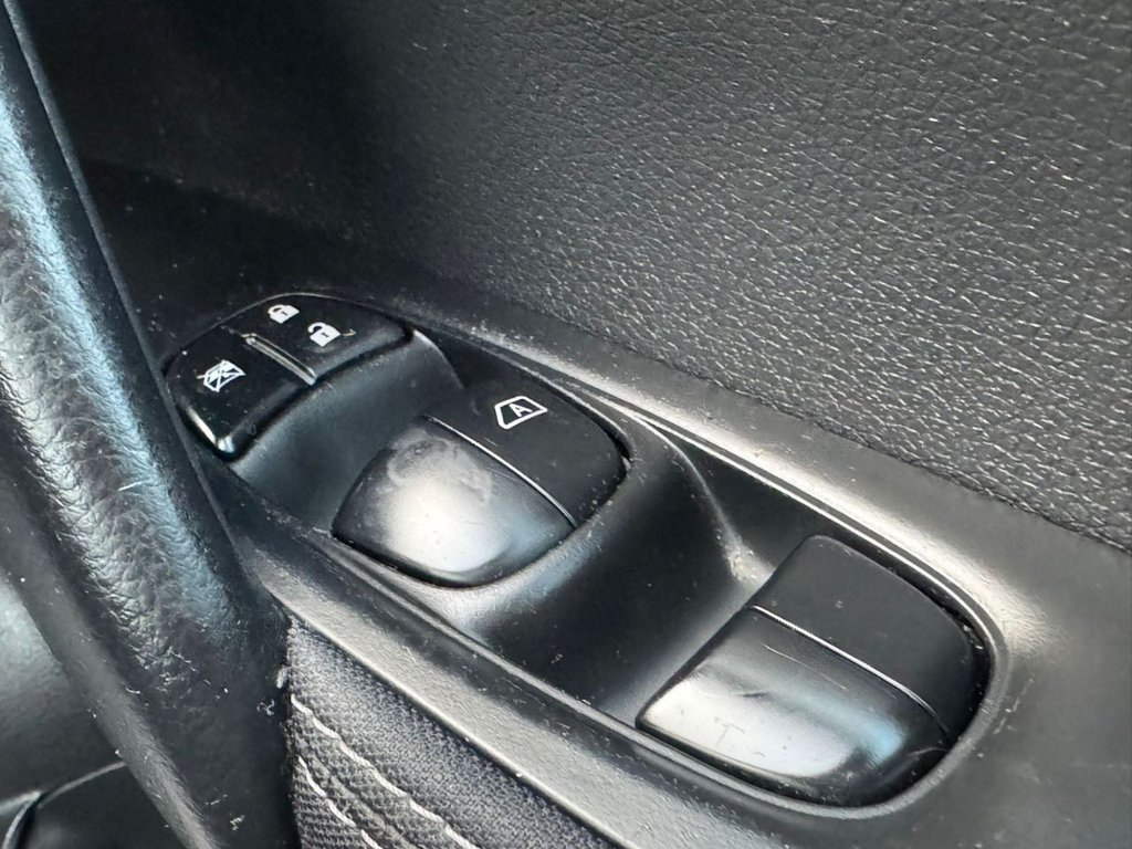 Used Nissan Qashqai 2015 for sale - 76610240: Photo 36