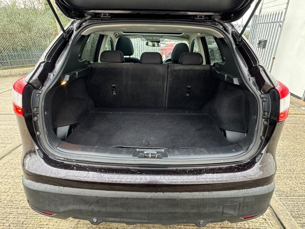 Used Nissan Qashqai 2015 for sale - 76610240: Photo 7