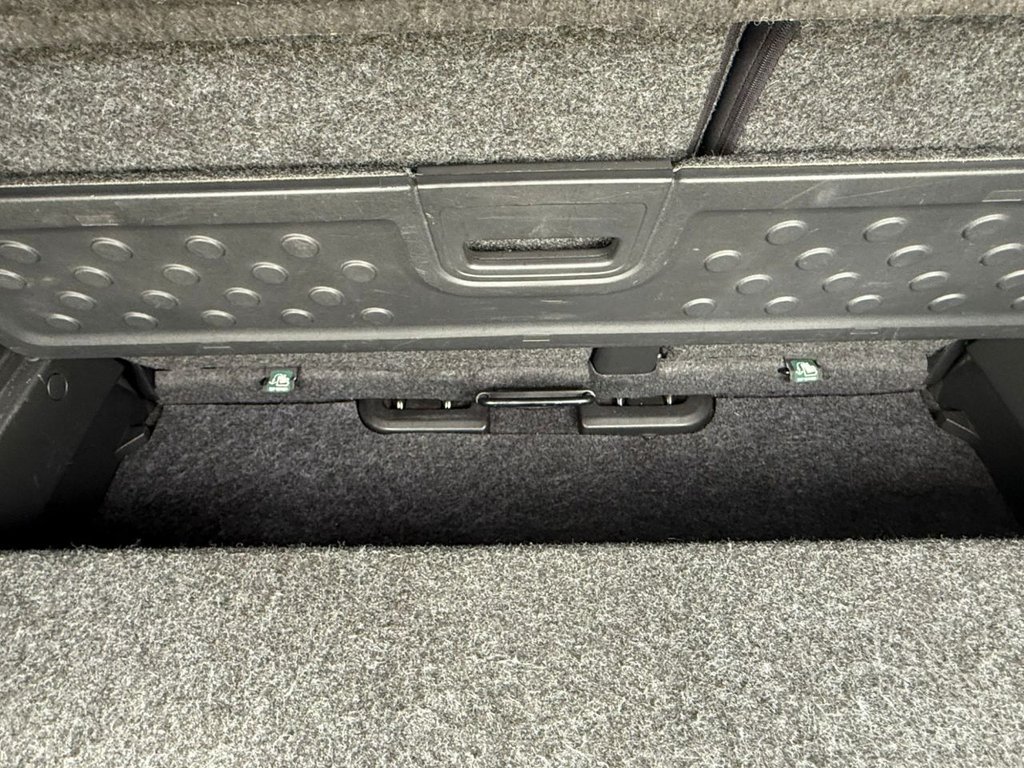 Used Nissan Note 2011 for sale - 76241427: Photo 10