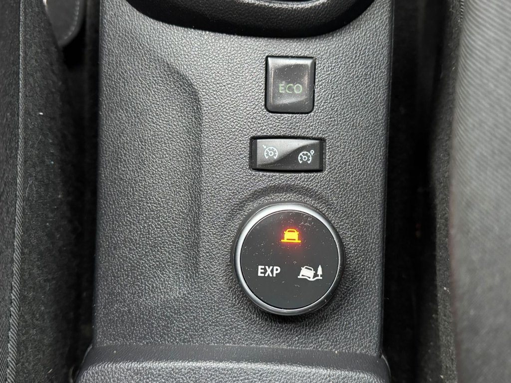 Used Renault Captur 2018 for sale - 77280793: Photo 46