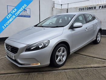 Used Volvo V40 2015 for sale - 79642752: Photo