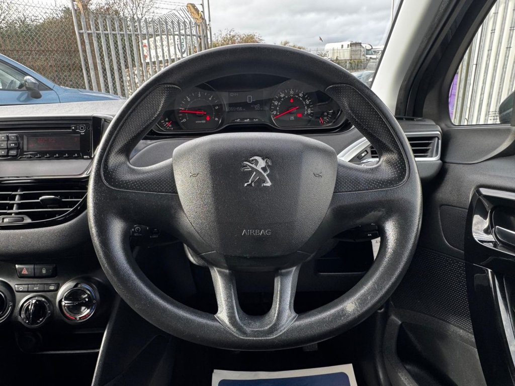 Used Peugeot 208 2014 for sale - 77452069: Photo 23