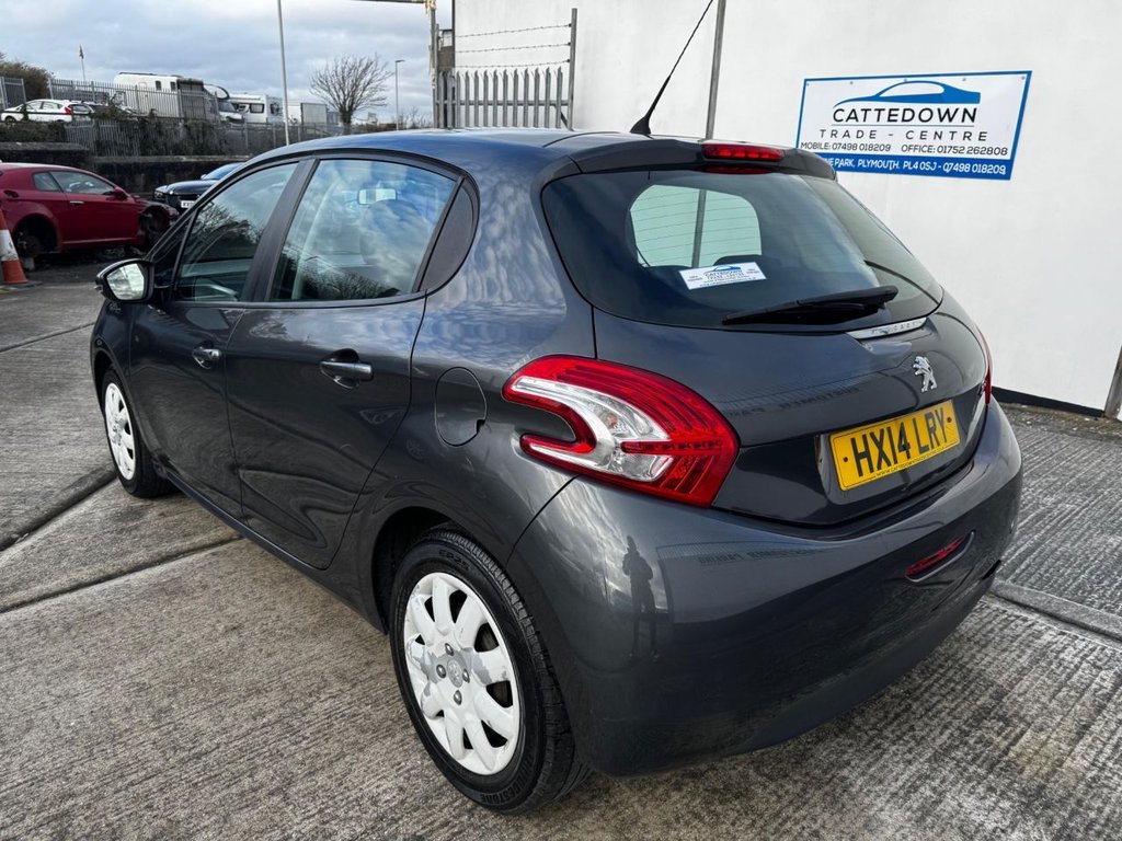 Used Peugeot 208 2014 for sale - 77452069: Photo 3