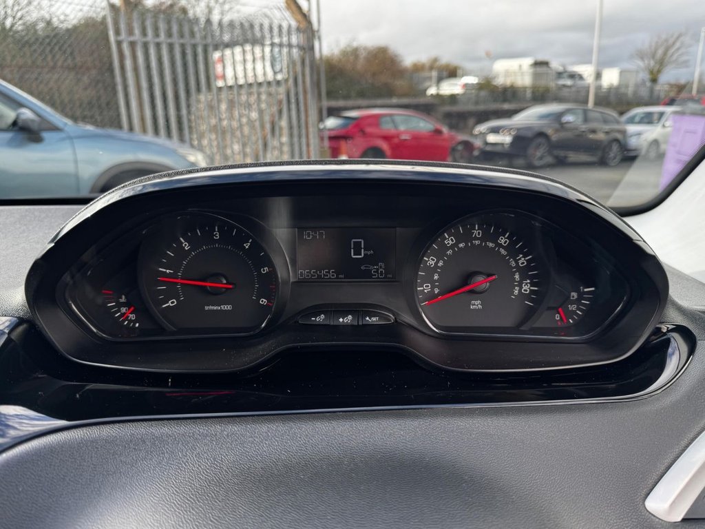 Used Peugeot 208 2014 for sale - 77452069: Photo 38