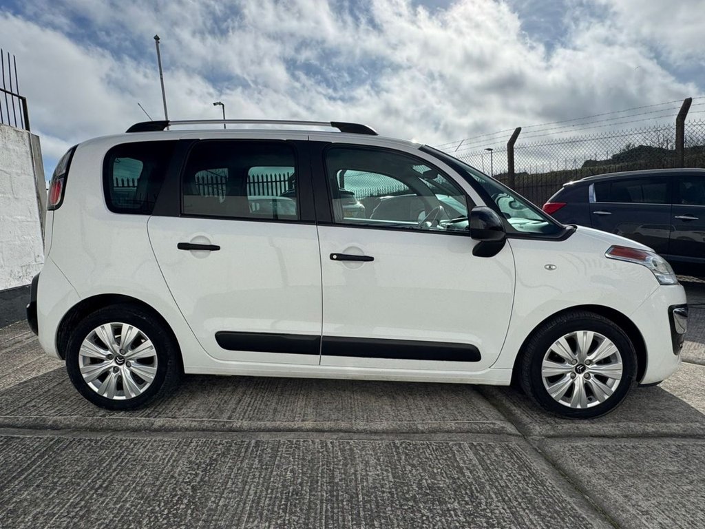 Used Citroen C3 Picasso 2017 for sale - 77655043: Photo 11