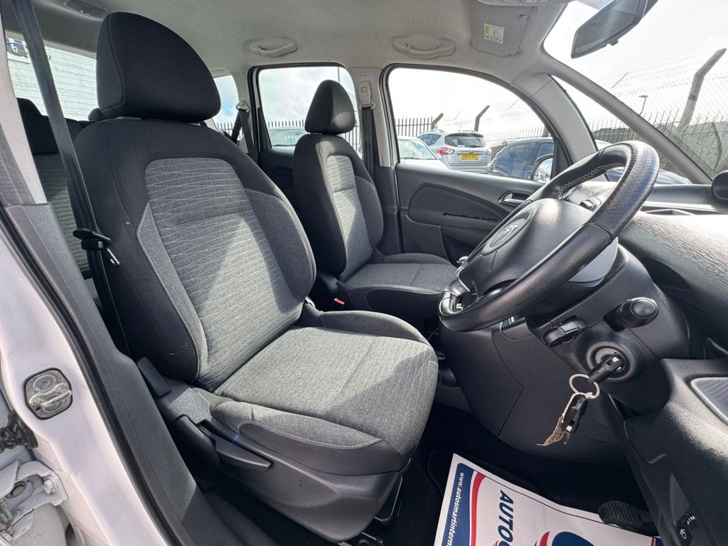 Used Citroen C3 Picasso 2017 for sale - 77655043: Photo 30