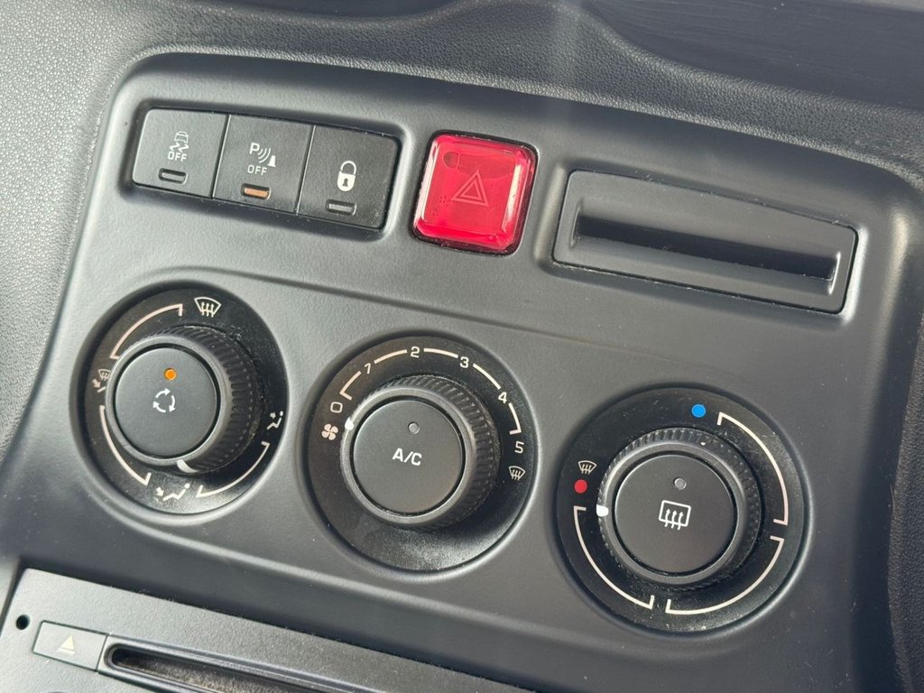 Used Citroen C3 Picasso 2017 for sale - 77655043: Photo 34