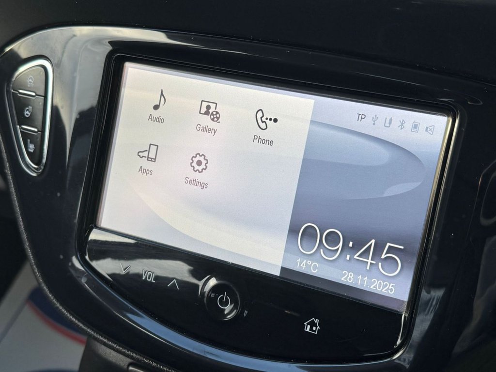 Used Vauxhall Corsa 2015 for sale - 76740286: Photo 28