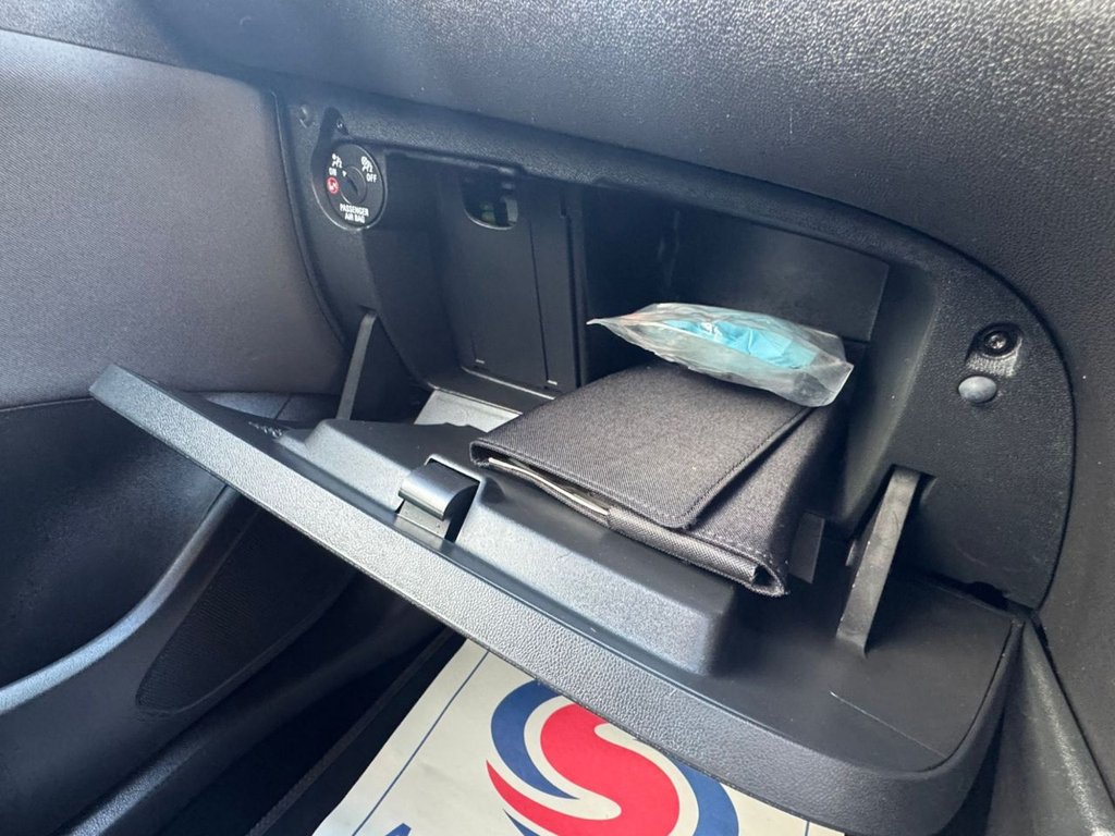 Used Vauxhall Corsa 2015 for sale - 76740286: Photo 40