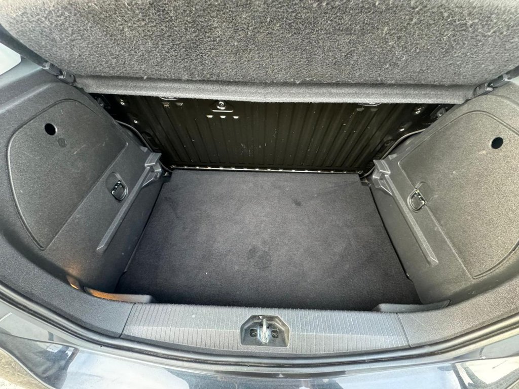 Used Vauxhall Corsa 2015 for sale - 76740286: Photo 6