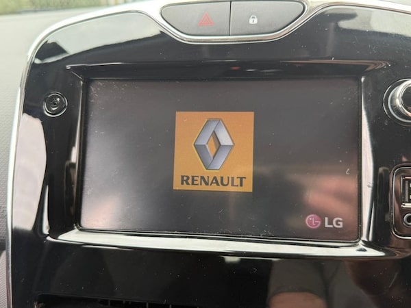 Used Renault Clio 2013 for sale - 75275560: Photo 22