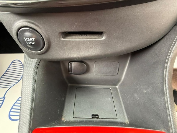 Used Renault Clio 2013 for sale - 75275560: Photo 35