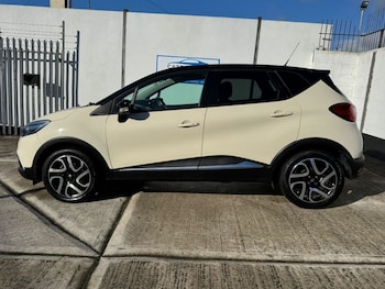Used Renault Captur 2015 for sale - 76356704: Photo