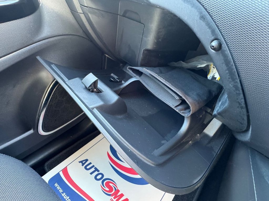 Used Renault Captur 2015 for sale - 76356704: Photo 39