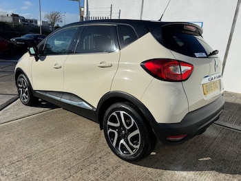 Used Renault Captur 2015 for sale - 76356704: Photo