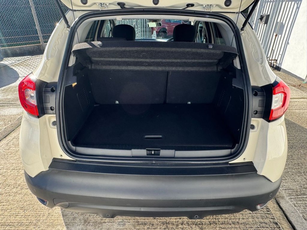 Used Renault Captur 2015 for sale - 76356704: Photo 6