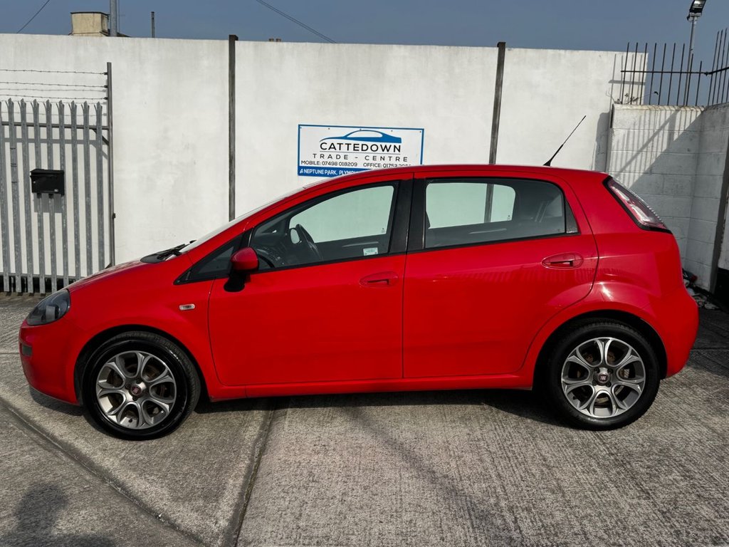 Used Fiat Punto 2015 for sale - 78008760: Photo 2