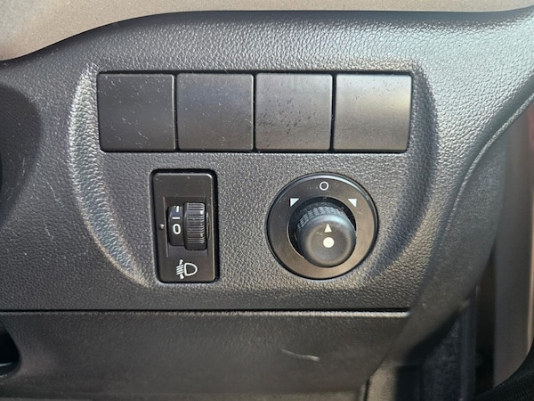 Used Peugeot Partner Tepee 2011 for sale - 75596667: Photo 25