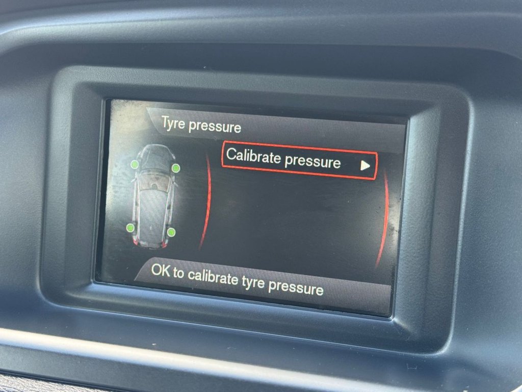 Used Volvo V40 2014 for sale - 78056474: Photo 50