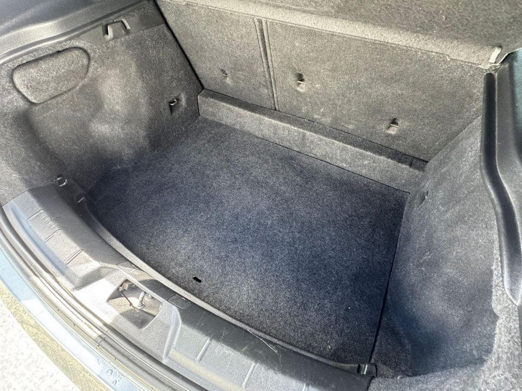 Used Volvo V40 2014 for sale - 78056474: Photo 7