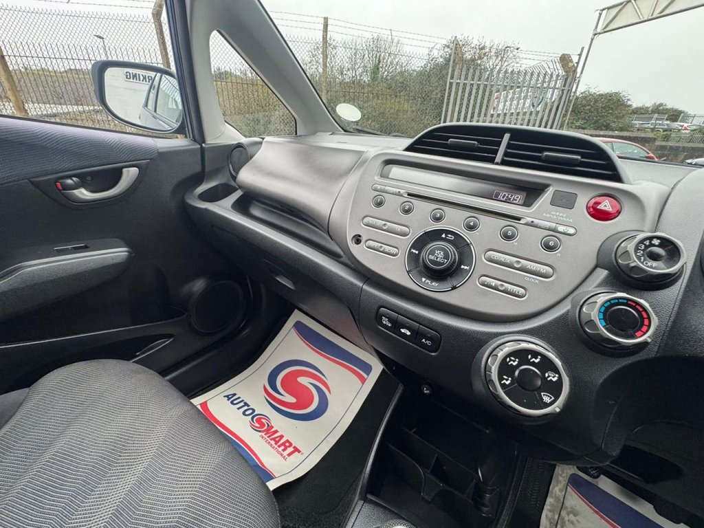 Used Honda Jazz 2009 for sale - 76724750: Photo 28