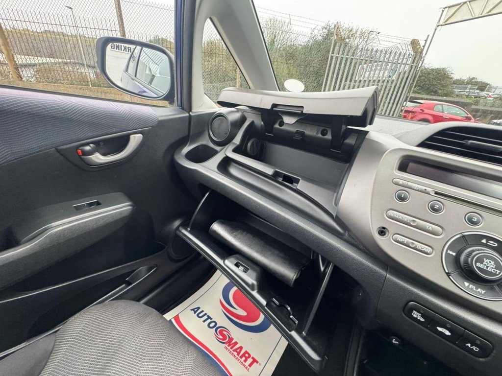 Used Honda Jazz 2009 for sale - 76724750: Photo 33