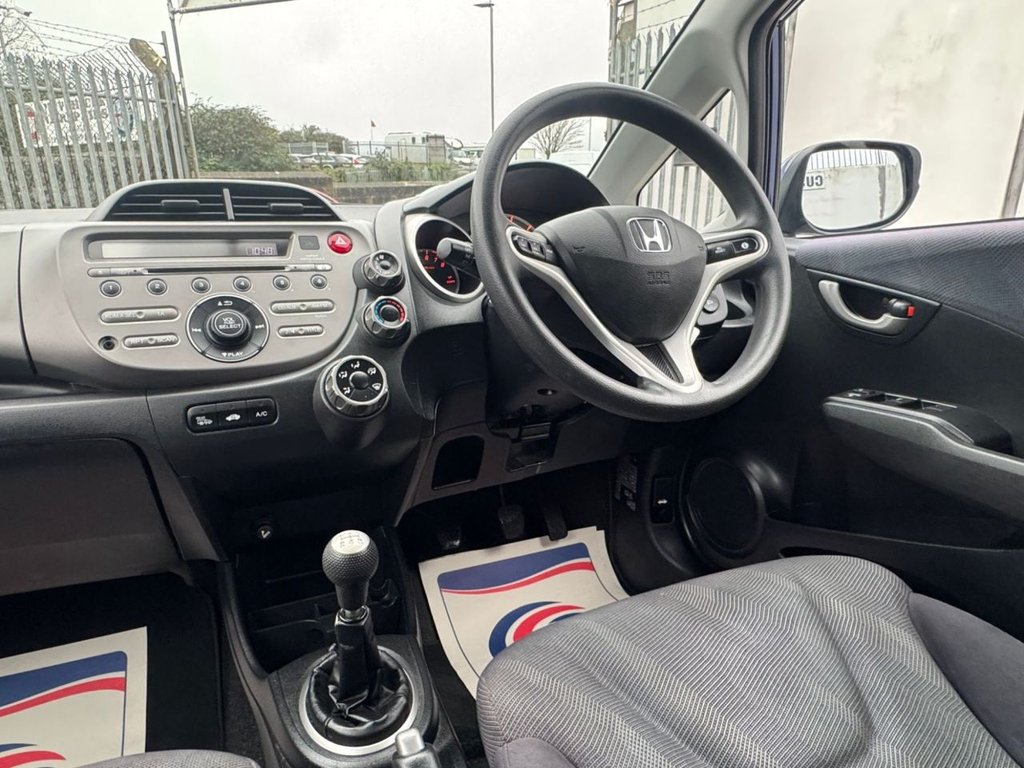 Used Honda Jazz 2009 for sale - 76724750: Photo 37