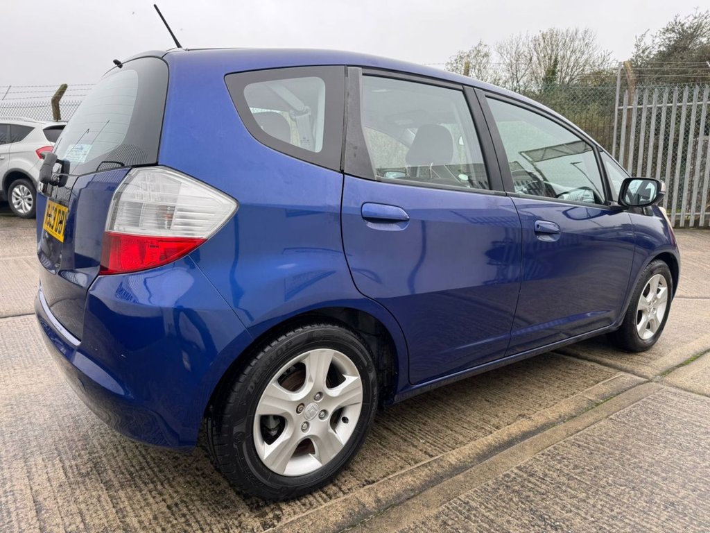 Used Honda Jazz 2009 for sale - 76724750: Photo 9