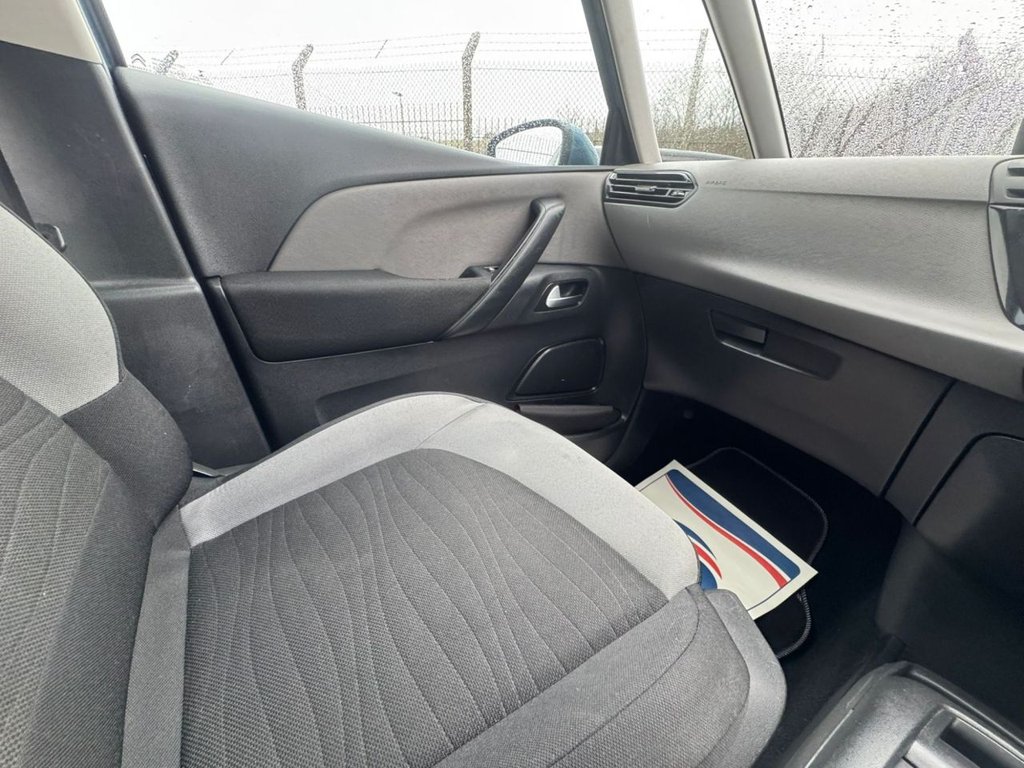 Used Citroen Grand C4 Picasso 2015 for sale - 77572006: Photo 41