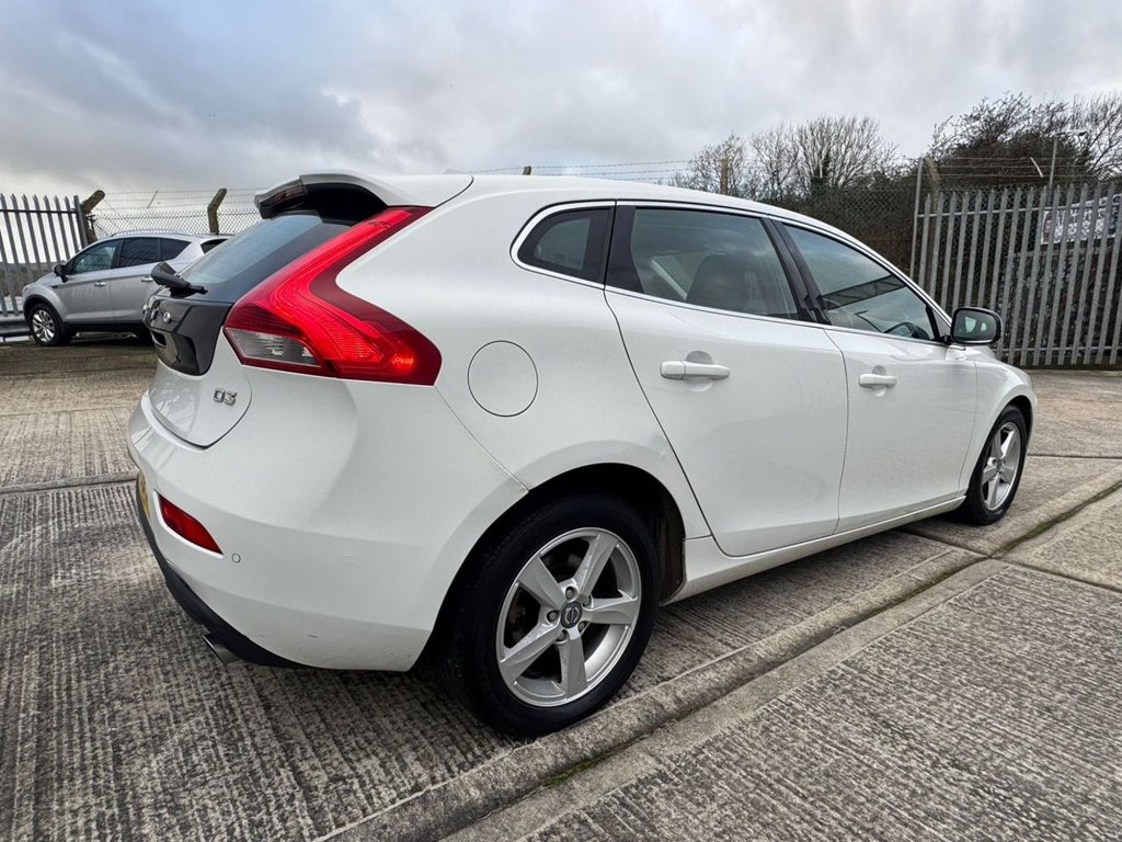 Used Volvo V40 2012 for sale - 77981497: Photo 10