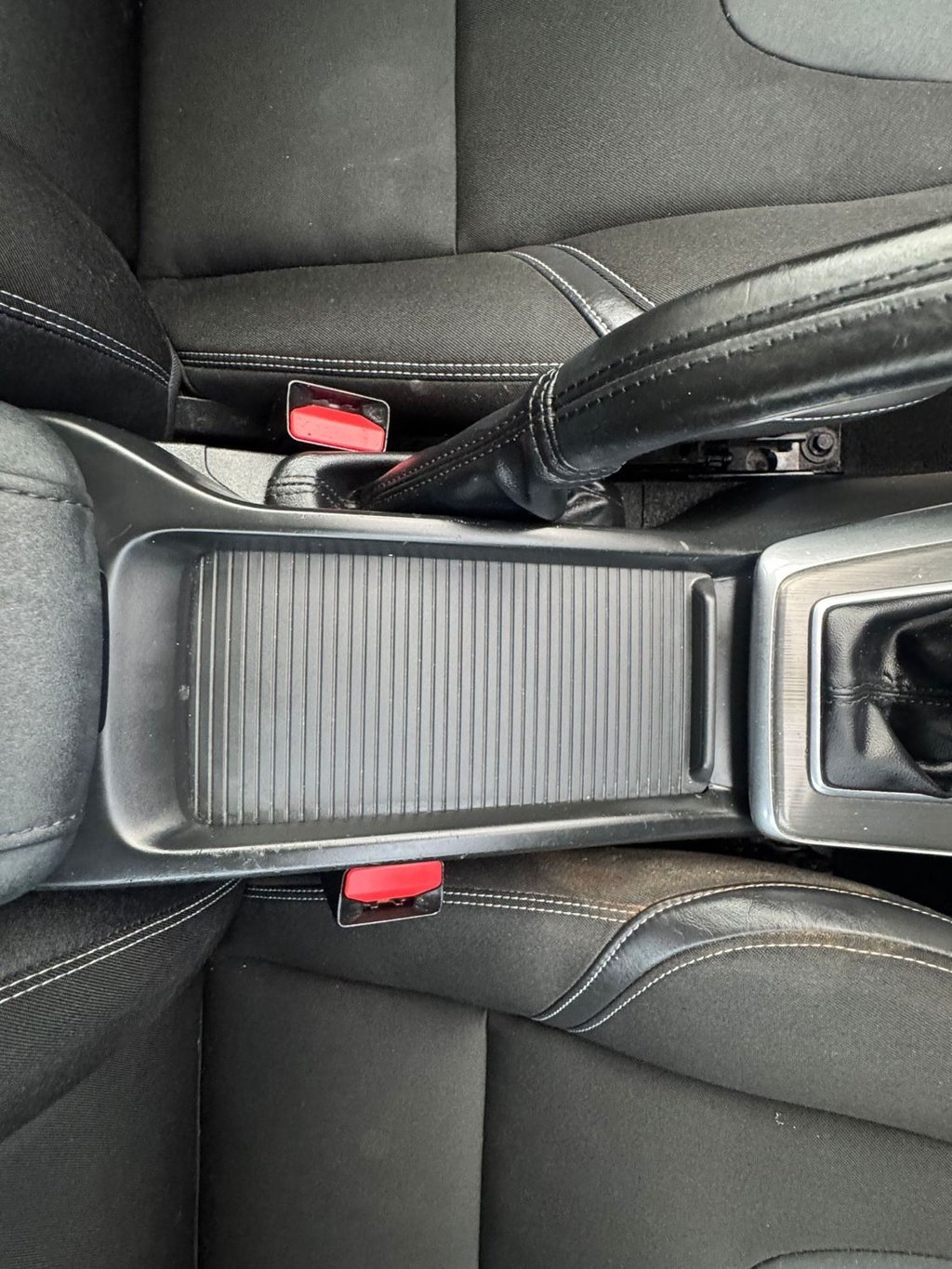 Used Volvo V40 2012 for sale - 77981497: Photo 25