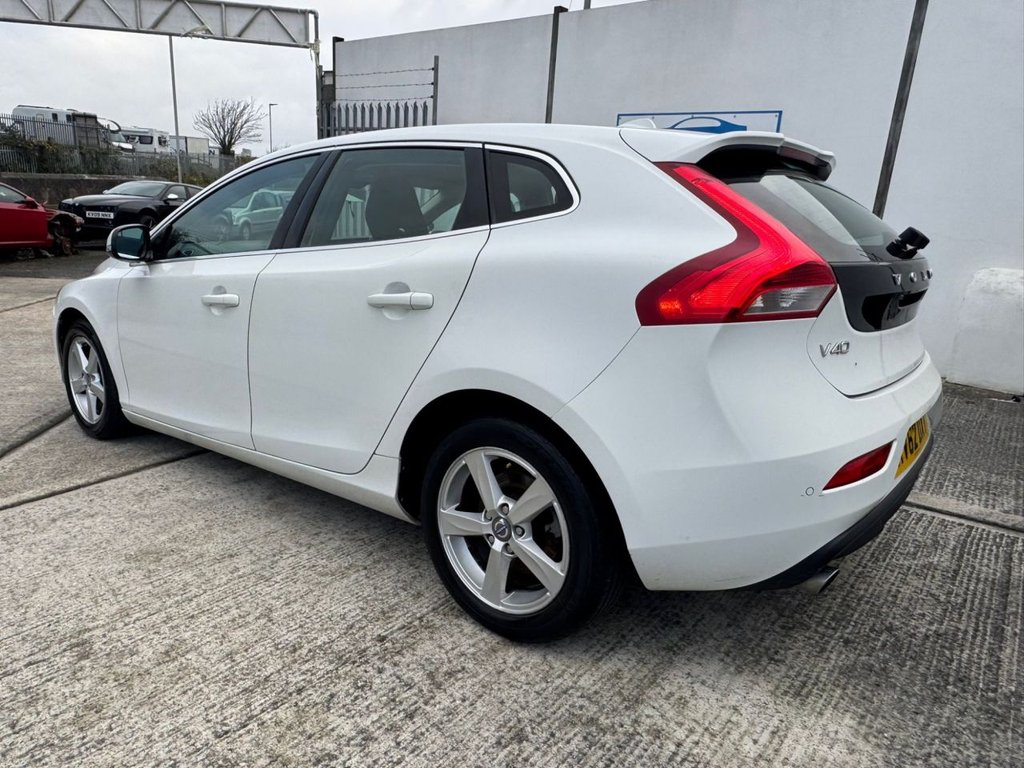 Used Volvo V40 2012 for sale - 77981497: Photo 3
