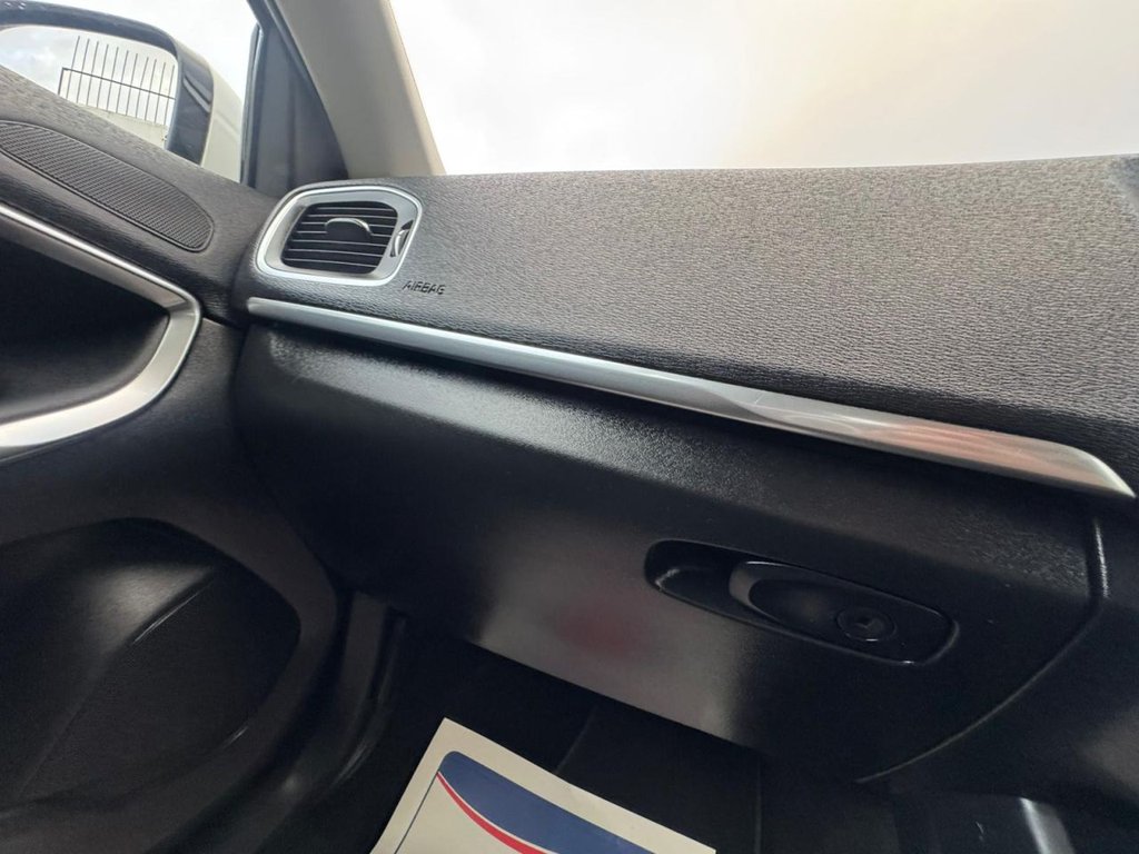 Used Volvo V40 2012 for sale - 77981497: Photo 41